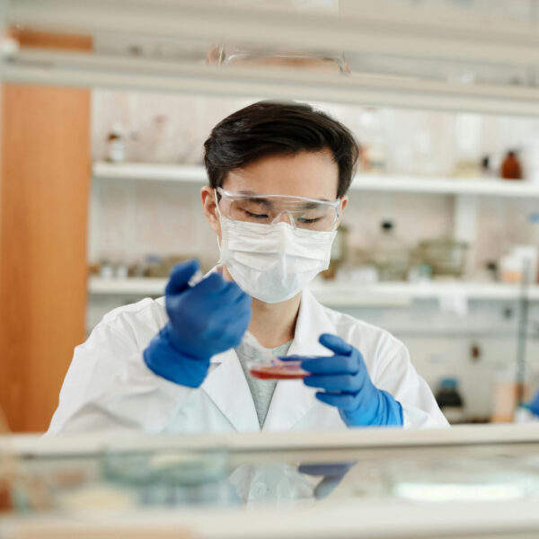 Man working in Pharma - Elements Biotech